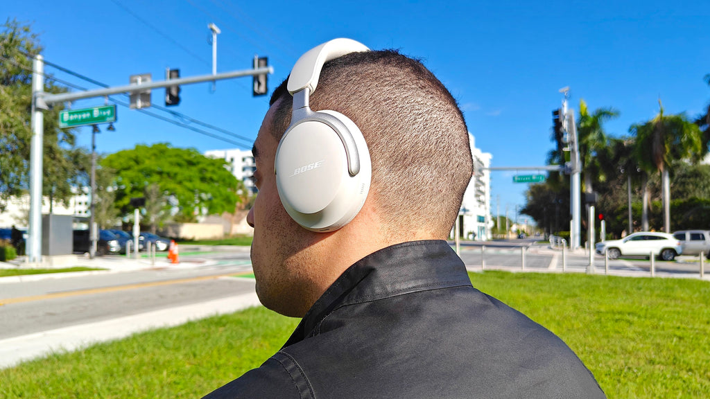 🎧 Plongez dans une expérience sonore exceptionnelle avec le Bose QuietComfort Ultra Headphones signé Bose