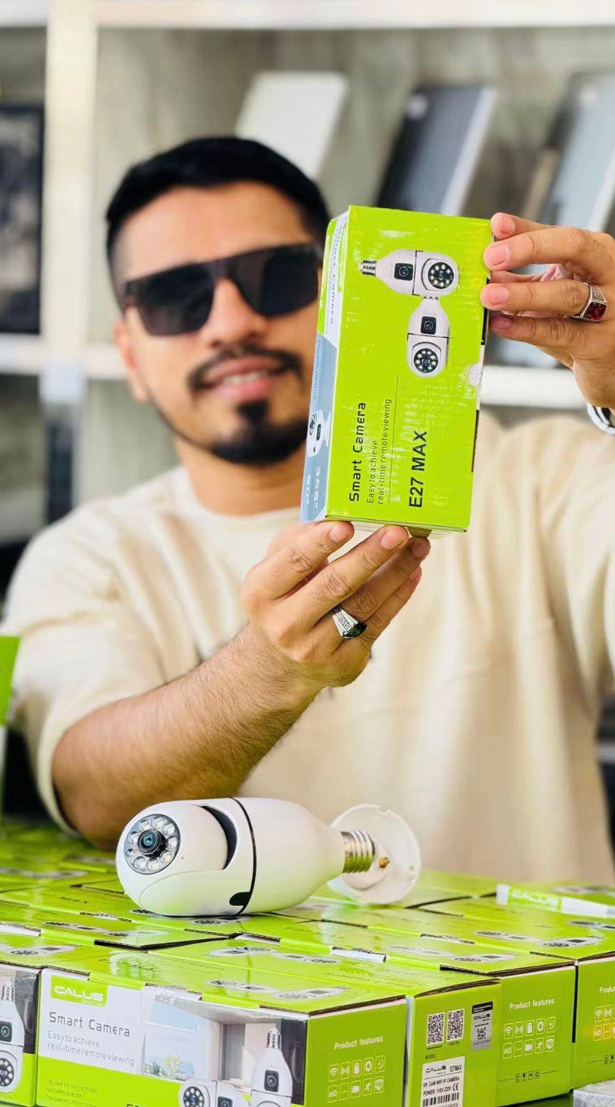 📹 Caméra Ampoule WiFi E27 MAX – Sécurité intelligente et discrète 💡