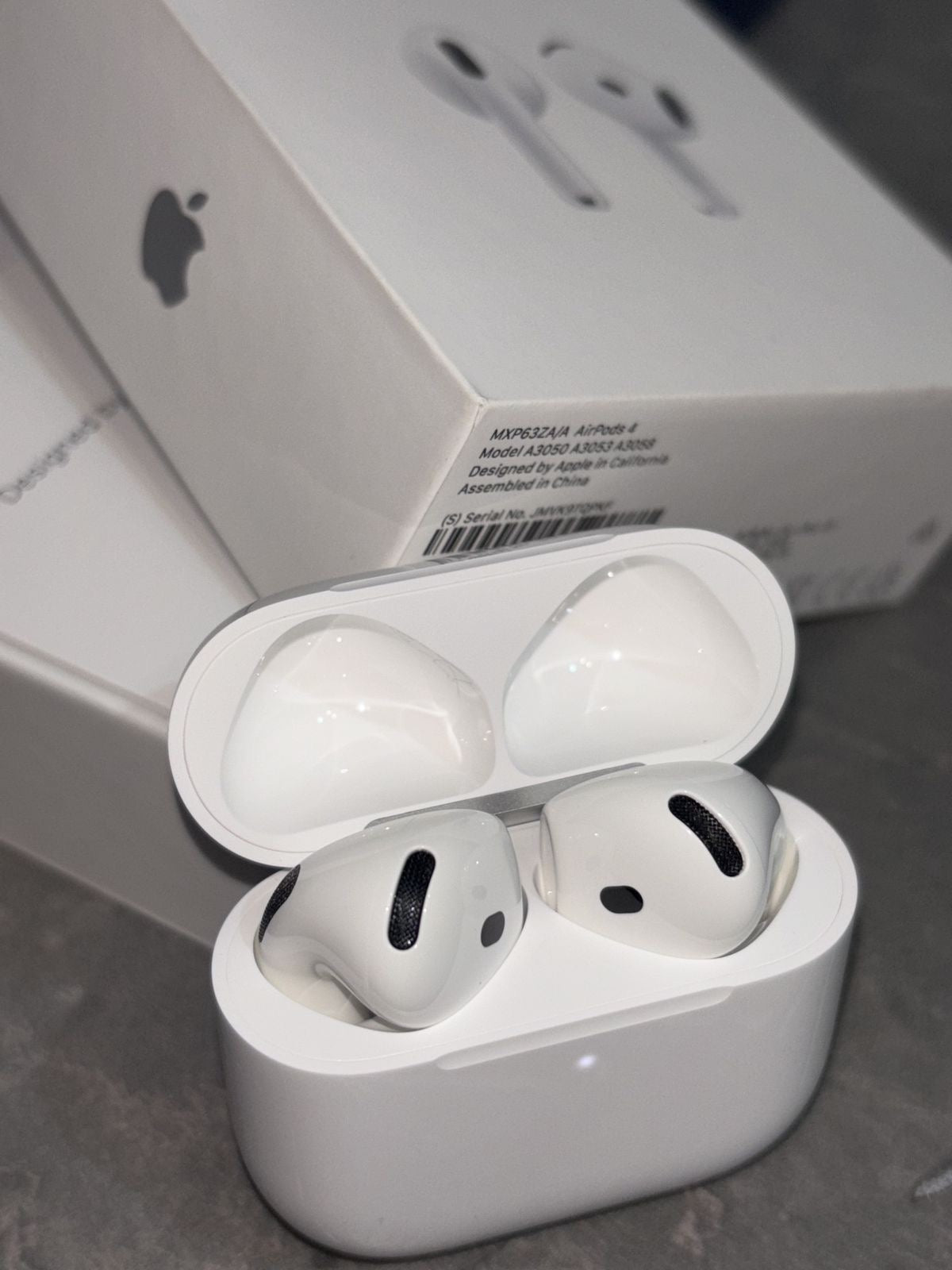 🎧 AirPods 4 ANC – Le son intelligent, sans compromis
