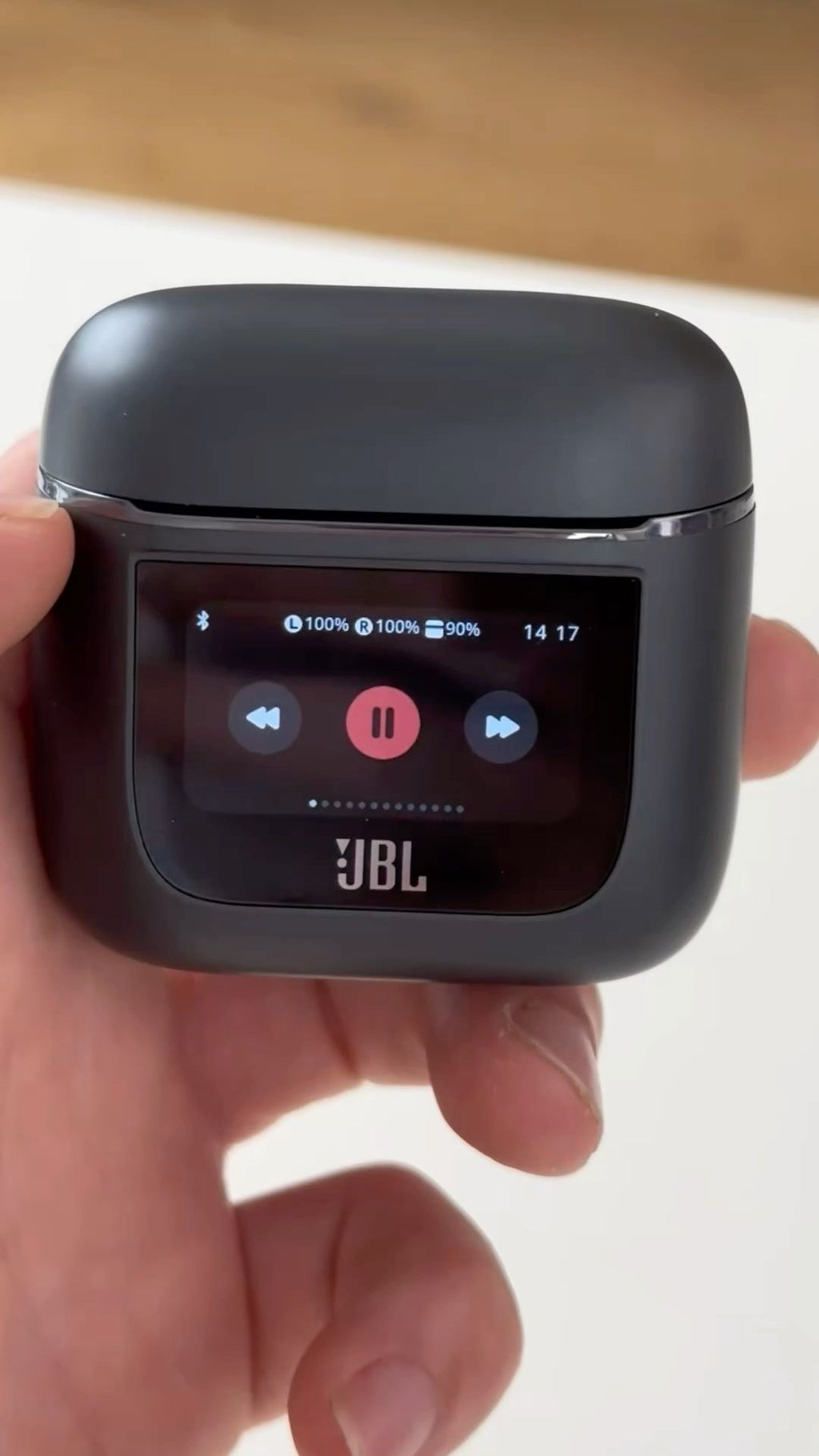 🎧 JBL Tour Pro 2 – L’innovation audio au bout des doigts 🎧