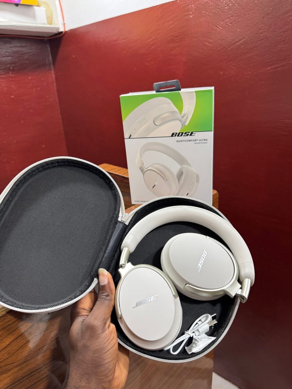 🎧 Plongez dans une expérience sonore exceptionnelle avec le Bose QuietComfort Ultra Headphones signé Bose