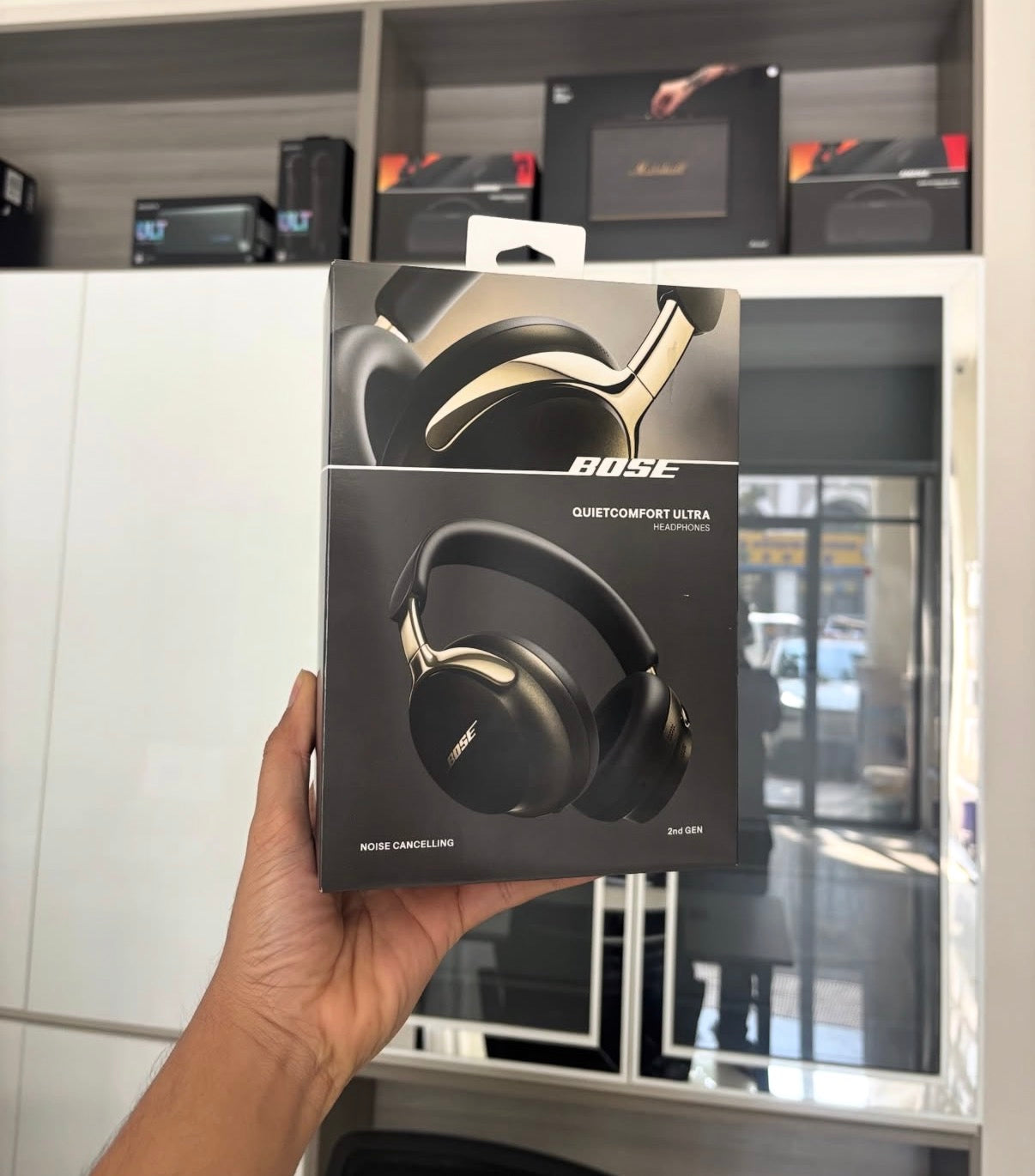 🎧 Plongez dans une expérience sonore exceptionnelle avec le Bose QuietComfort Ultra Headphones signé Bose