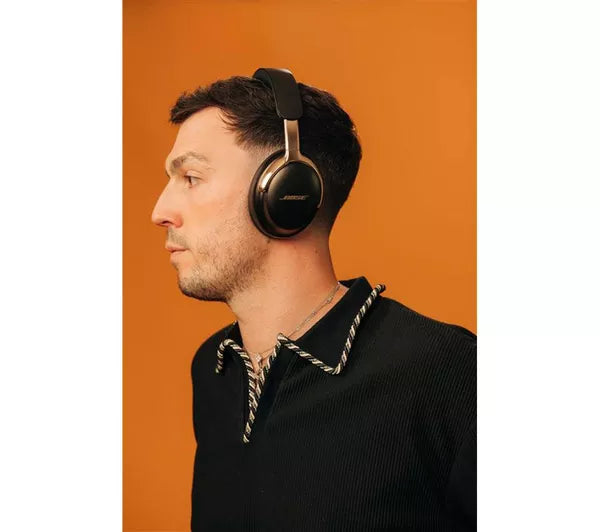 🎧 Plongez dans une expérience sonore exceptionnelle avec le Bose QuietComfort Ultra Headphones signé Bose